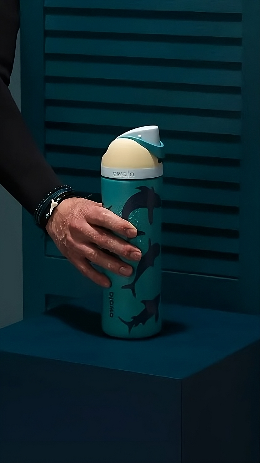 Fin Frenzy 24oz FreeSip Bottle